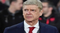 Arsenal chairman who hired Wenger dies