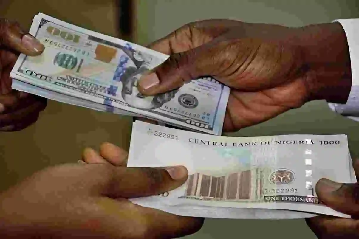 Naira Closes At N1,200/$ In Parallel Market