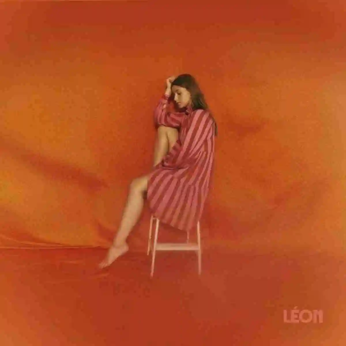 LÉON - Dancer